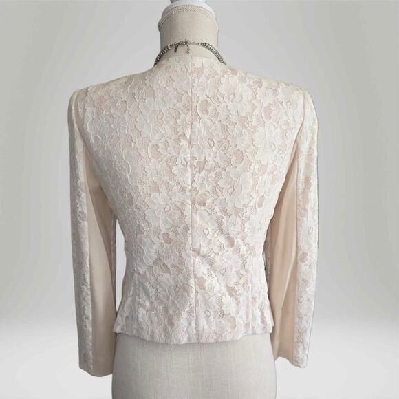 BCBG MAXAZRIA Cream Lace Crop Padded Shoulder Blazer Sz.Small - Picture 2 of 8